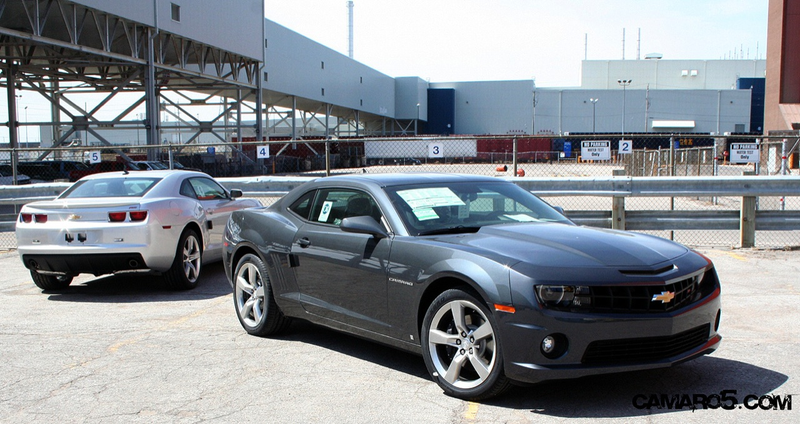 Illustration for article titled First Cyber Gray Metallic 2010 Chevy Camaro SS Spotted In the Wild